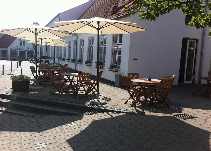 Hotel Radhuskroen 3*